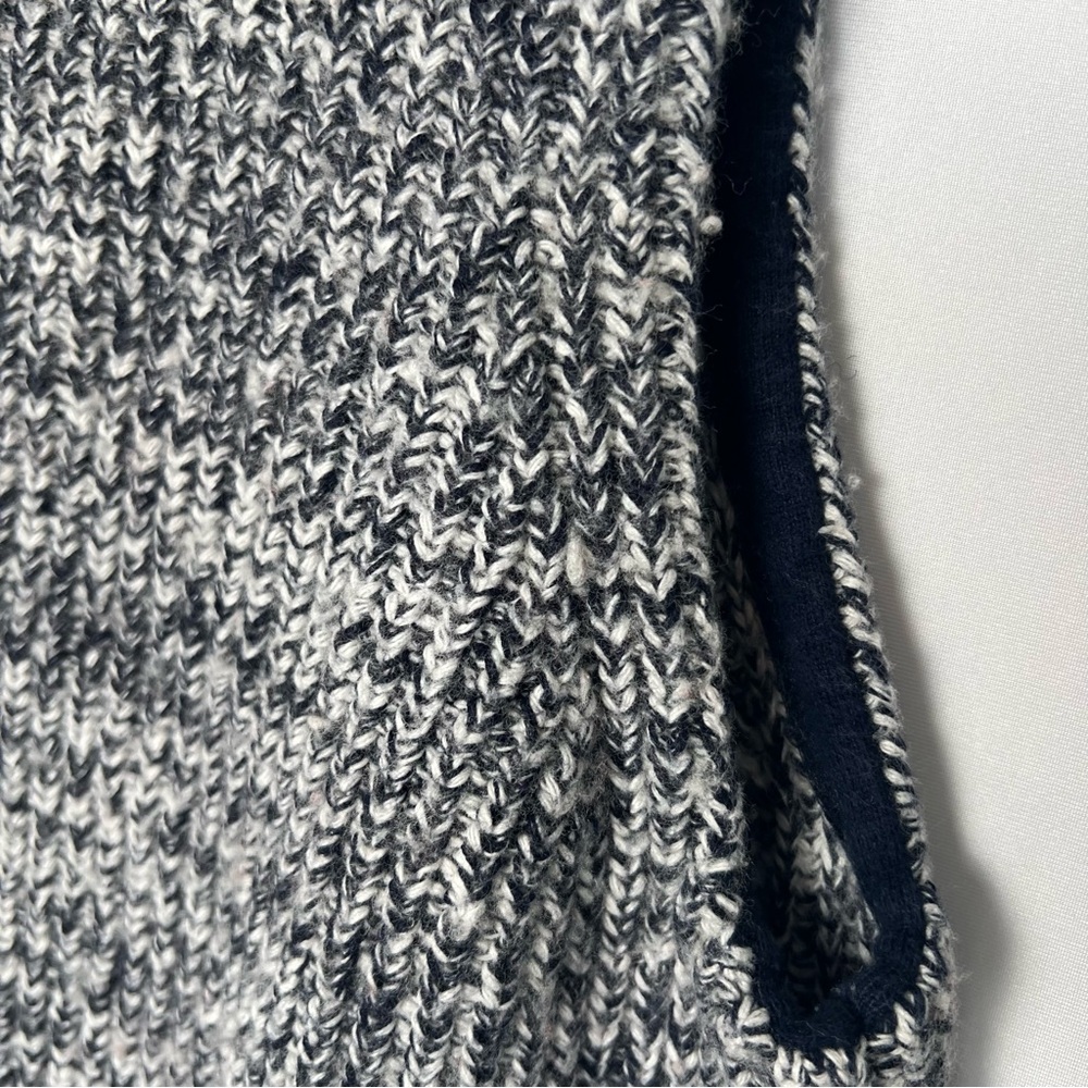 J.Crew Women’s Sleeveless Sweater Vest Tank Top Wool Blend Gray Preppy Size L - Picture 3 of 7